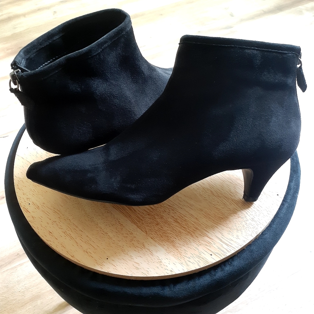 IMPO Genuine Suede Black Booties Size 8.5